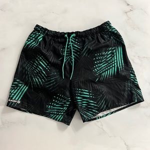 Olaian Men’s Shorts Size Medium